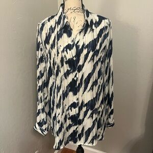 CAbi White and Blue Notched Collar Button Down Shirt